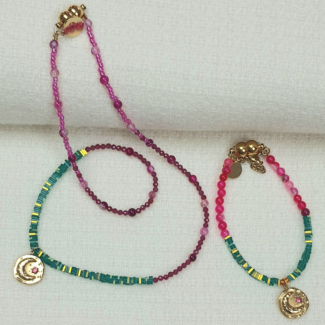 Gold Pendant Jewellery - Crescent Moon