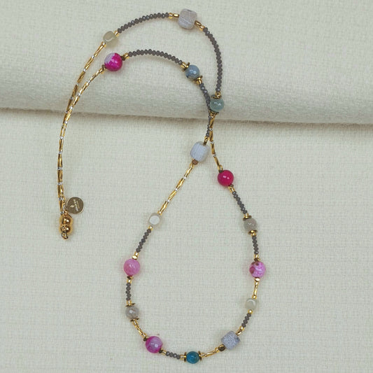 Agate Jewellery with Pink and white stones, with gold.