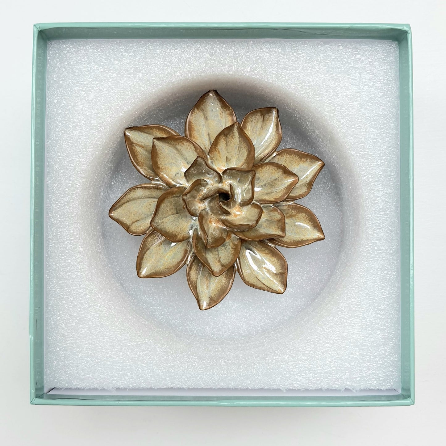 Ceramic Flower; Metallic Frikartii Aster
